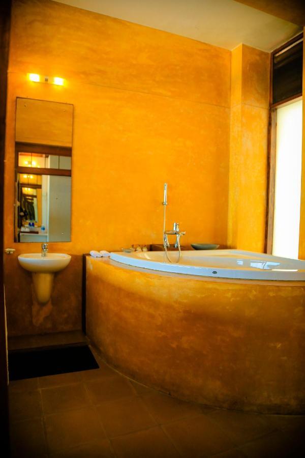 The Cove Otel Negombo Dış mekan fotoğraf